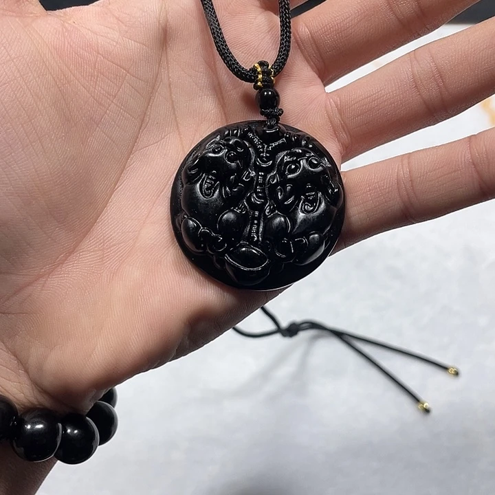 黑曜岩合金颈饰黑曜石双貔貅圆