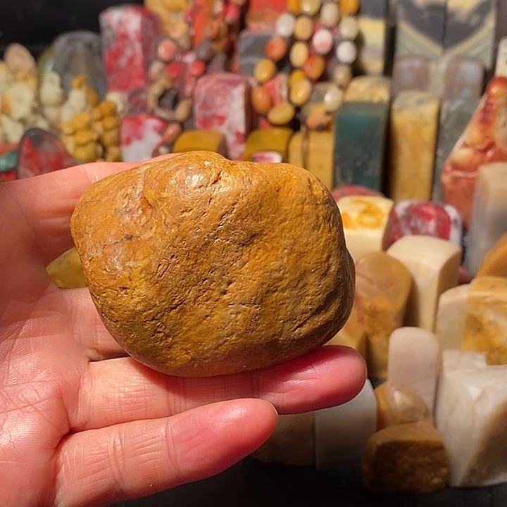 昌化鸡血石田黄石