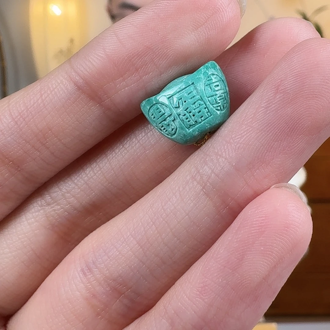 绿松石未镶嵌挂件