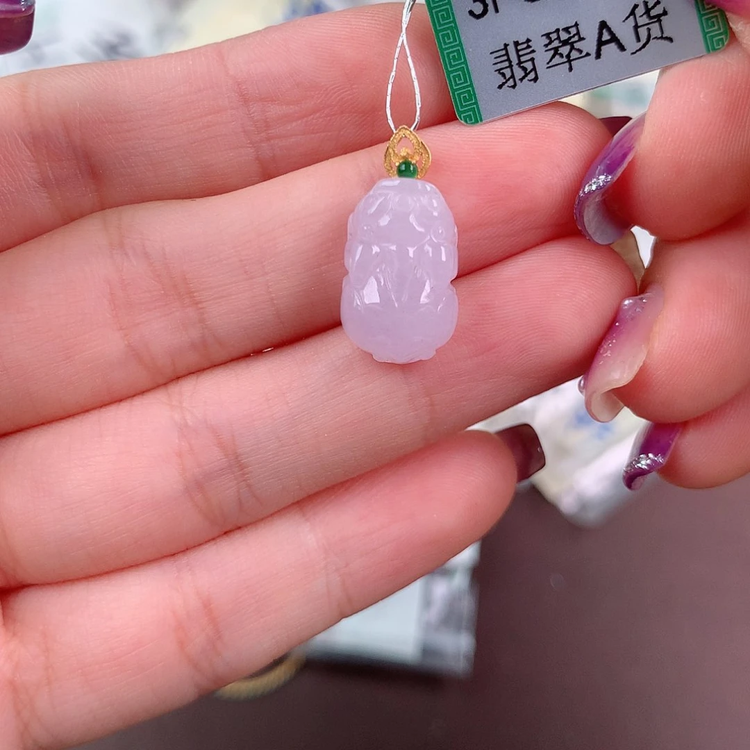 翡翠挂件18K金镶嵌