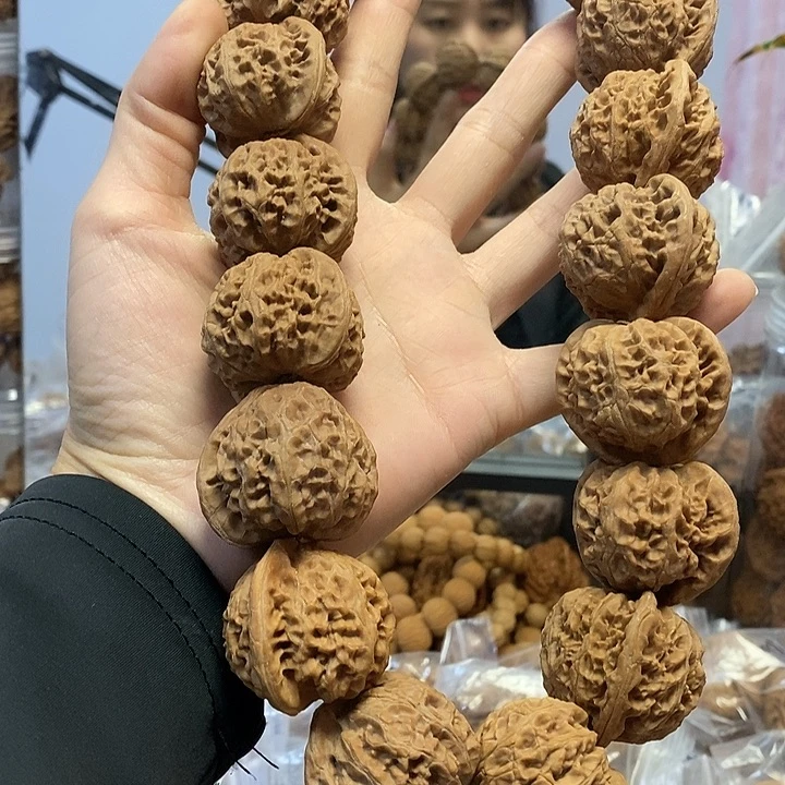 把件文玩核桃37宫灯手持红皮