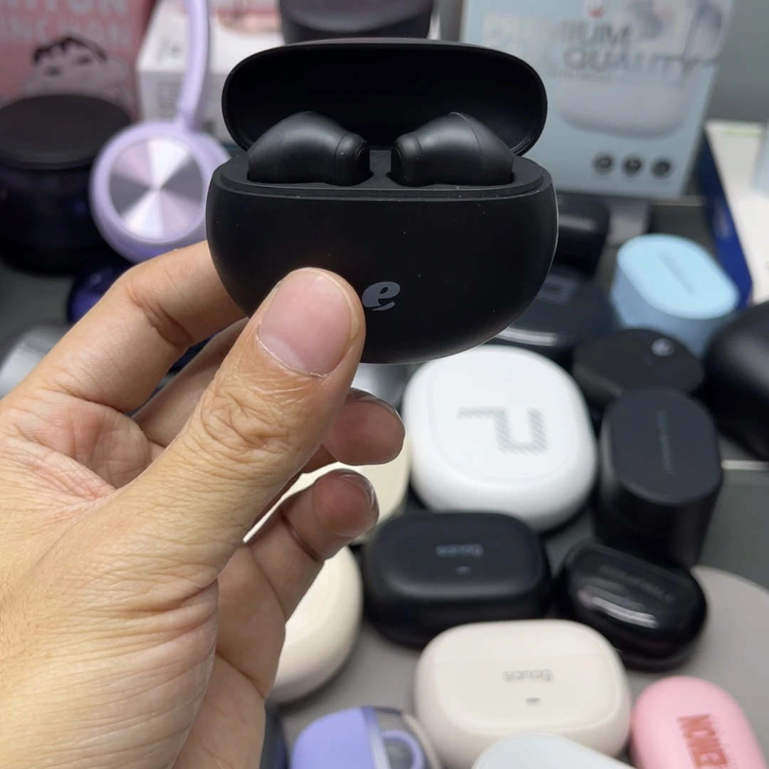 宏基121黑色半入+收纳袋