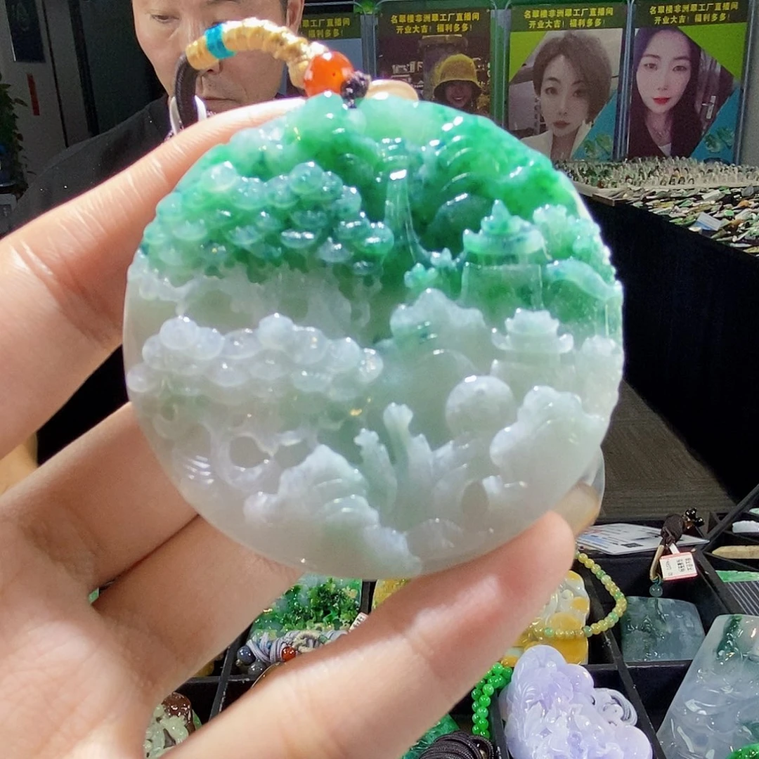 颈饰未镶嵌翡翠翡翠