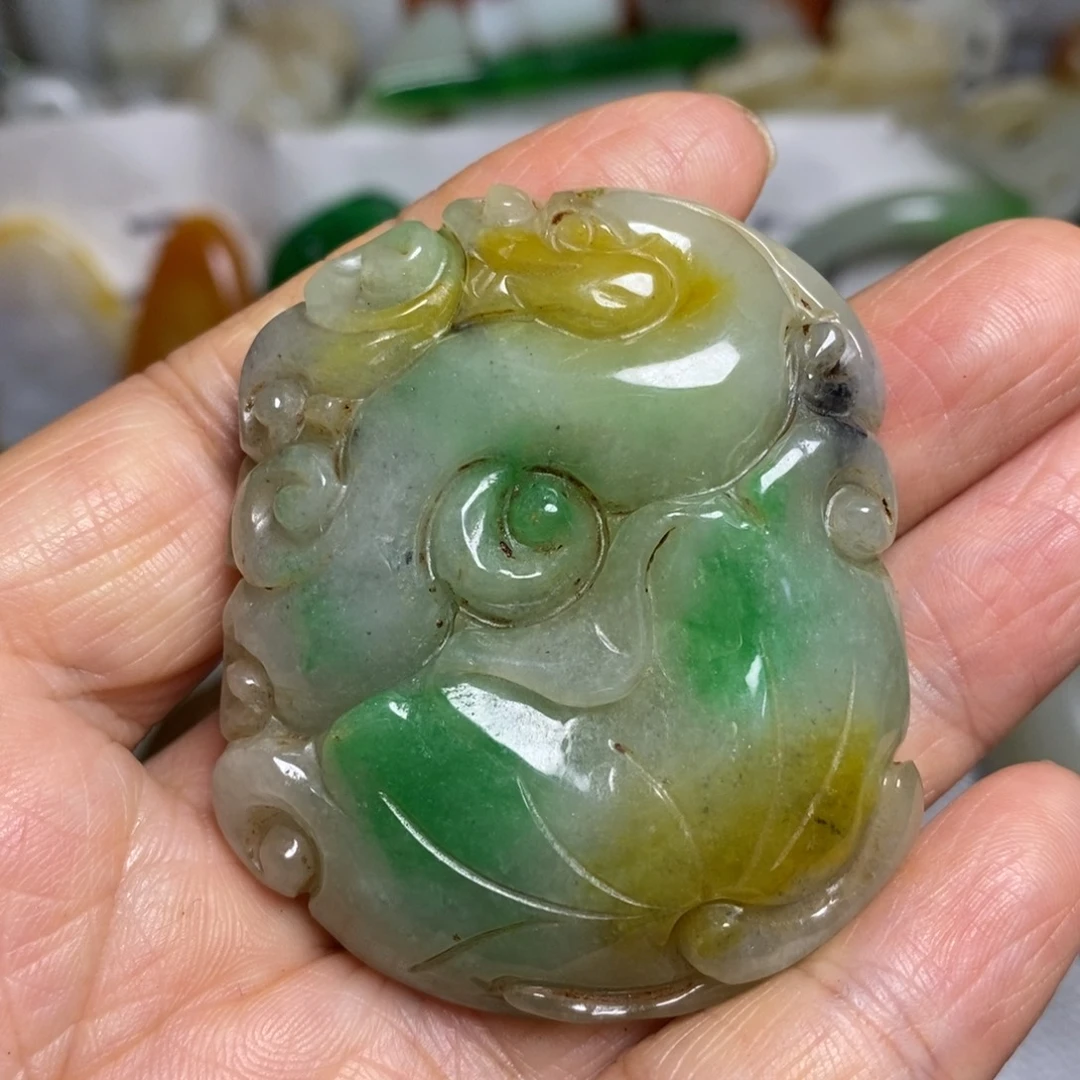 和田玉（糖玉）未镶嵌颈饰