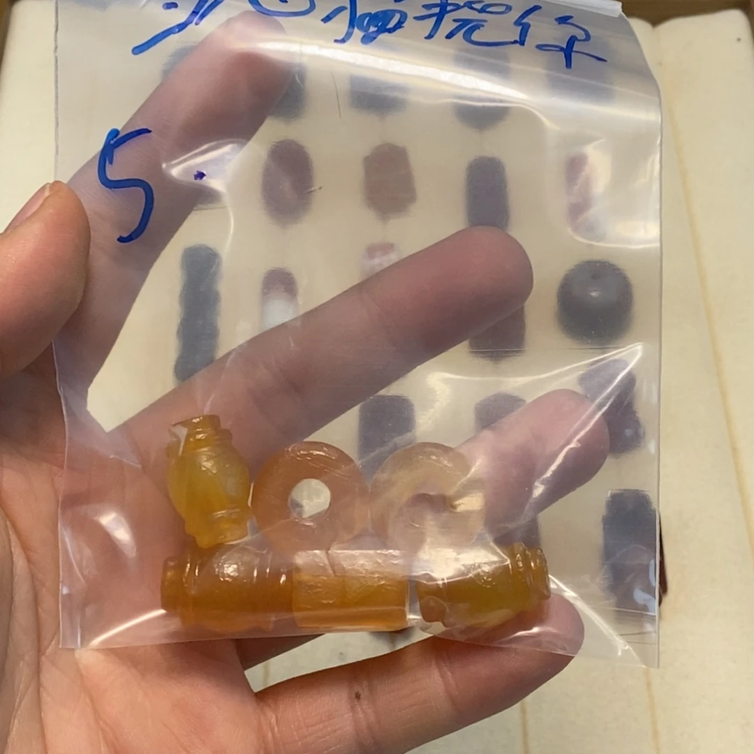 当***你玛瑙/玉髓未镶嵌颈饰