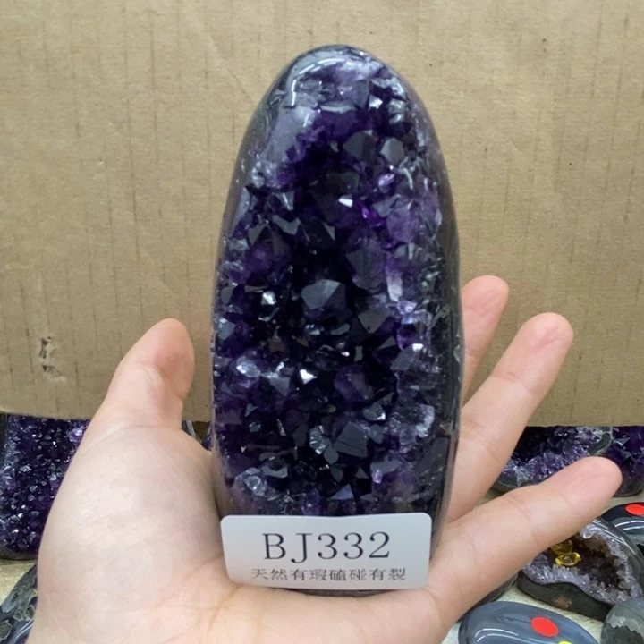 未镶嵌紫晶大型摆件（非配饰）襄****静