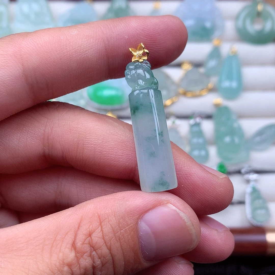 翡翠18K金镶嵌吊坠(不含链)