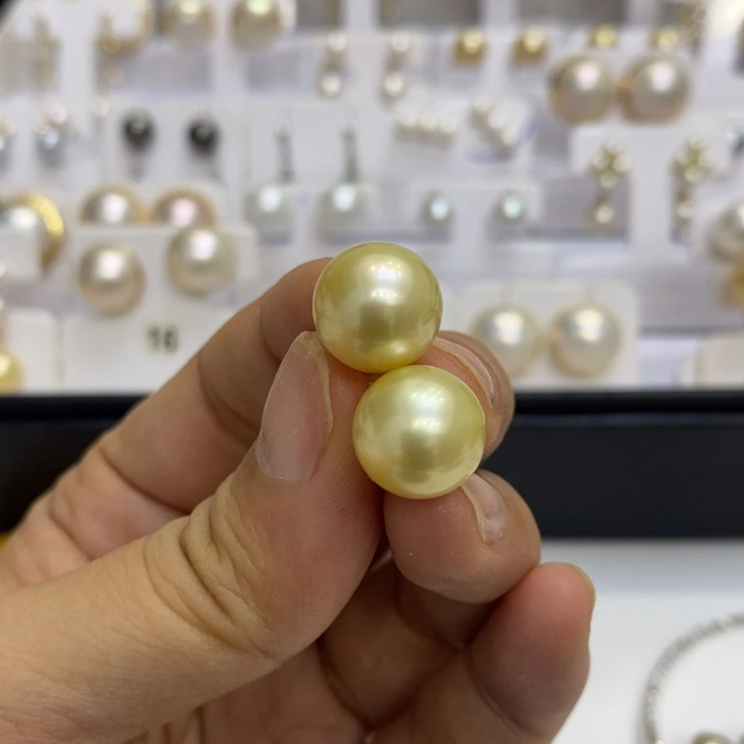 18K金镶嵌耳饰海水珍珠