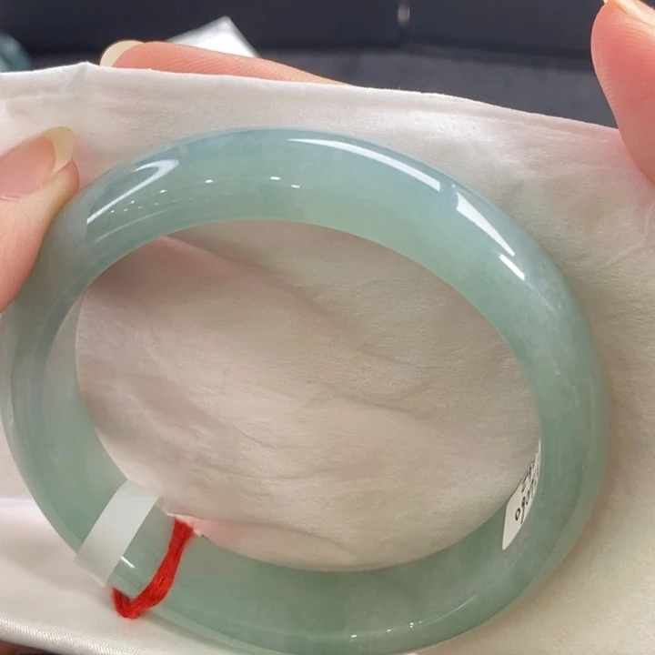 翡翠未镶嵌手镯57.3圈