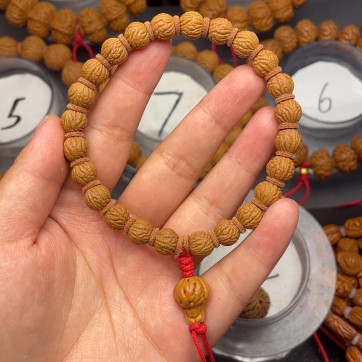 吊坠桃核龙鳞满天星09