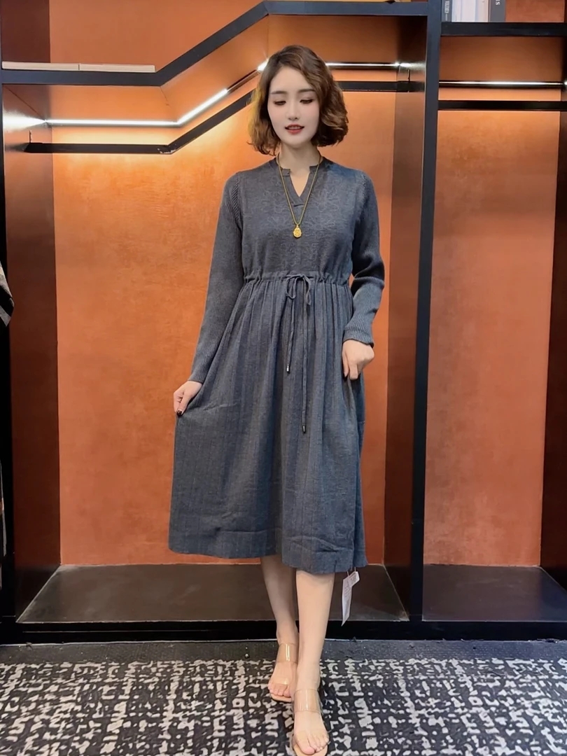 36 灰色提花秋冬百搭显瘦针织连衣裙