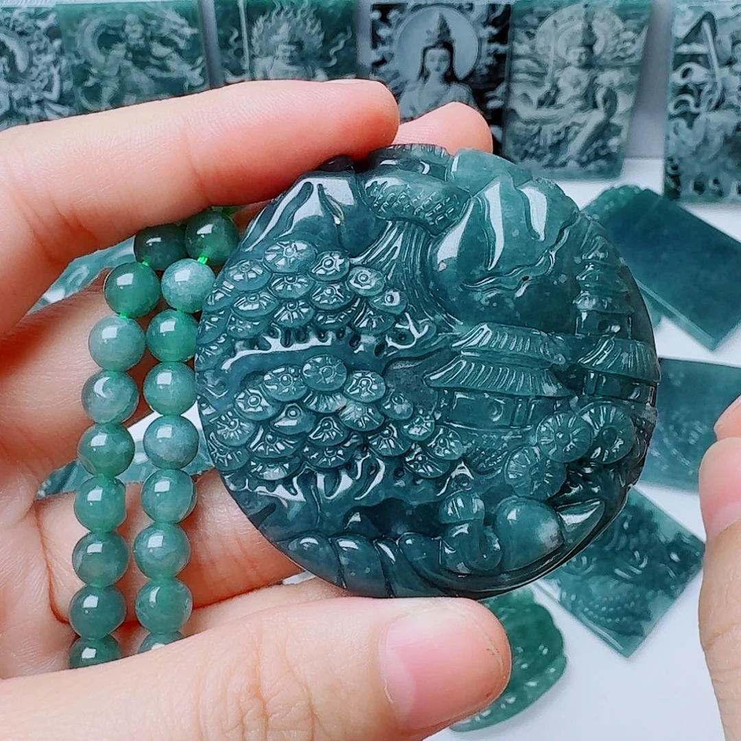 翡翠未镶嵌颈饰11