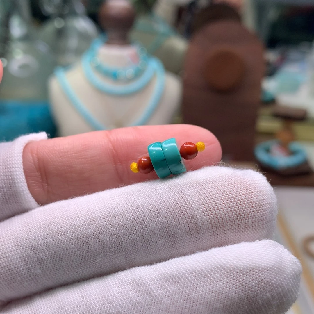 绿松石配饰未镶嵌