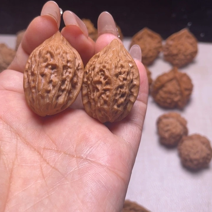 夏***冰核桃手串/手链秦核