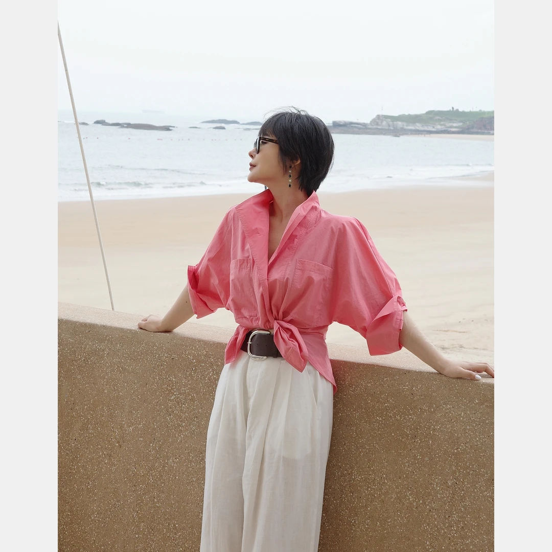 【远方】韵味十足翻领廓形匹马棉后开叉夏季宽松彩色极简风衬衫