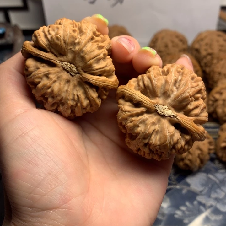 吊坠文玩核桃巴**拉粗筋
