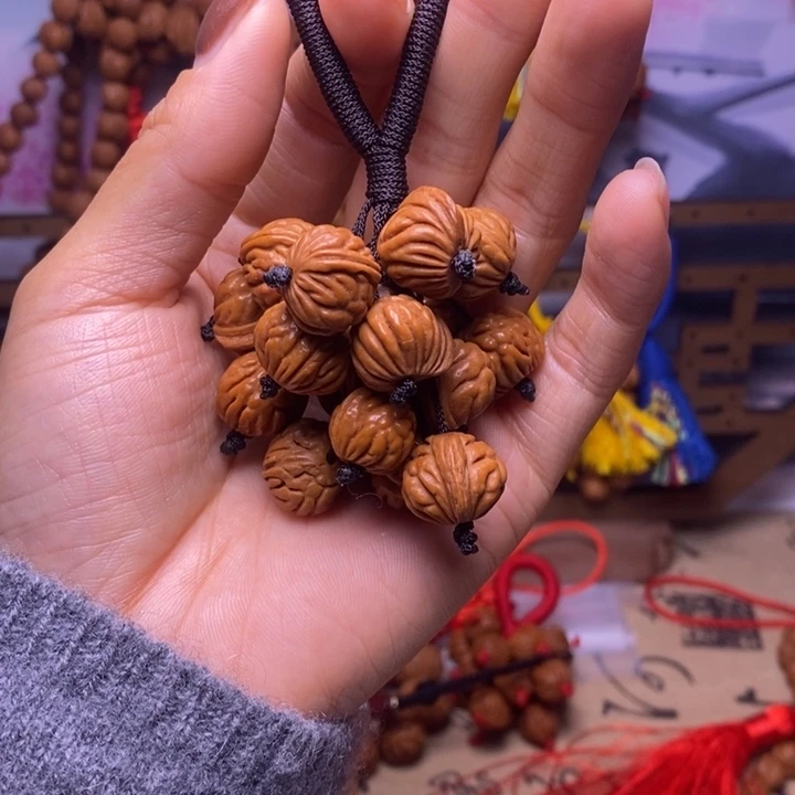 桃核吊坠龙纹桃枭