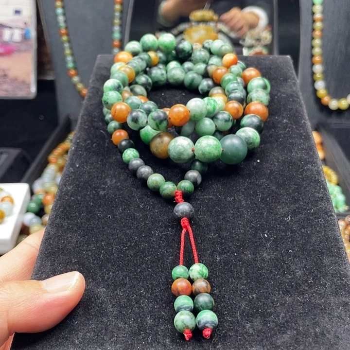 翡翠未镶嵌颈饰项链