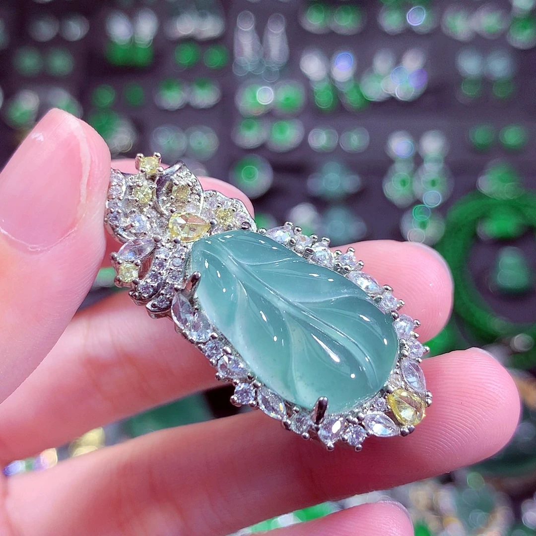 翡翠未镶嵌颈饰天然