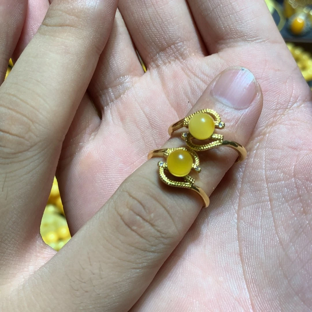 琥珀未镶嵌珠宝奇石