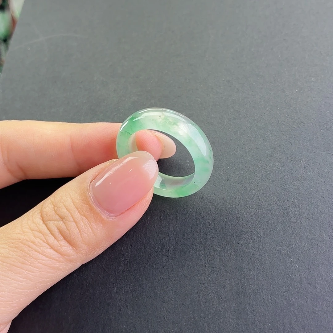 石英质玉未镶嵌戒指