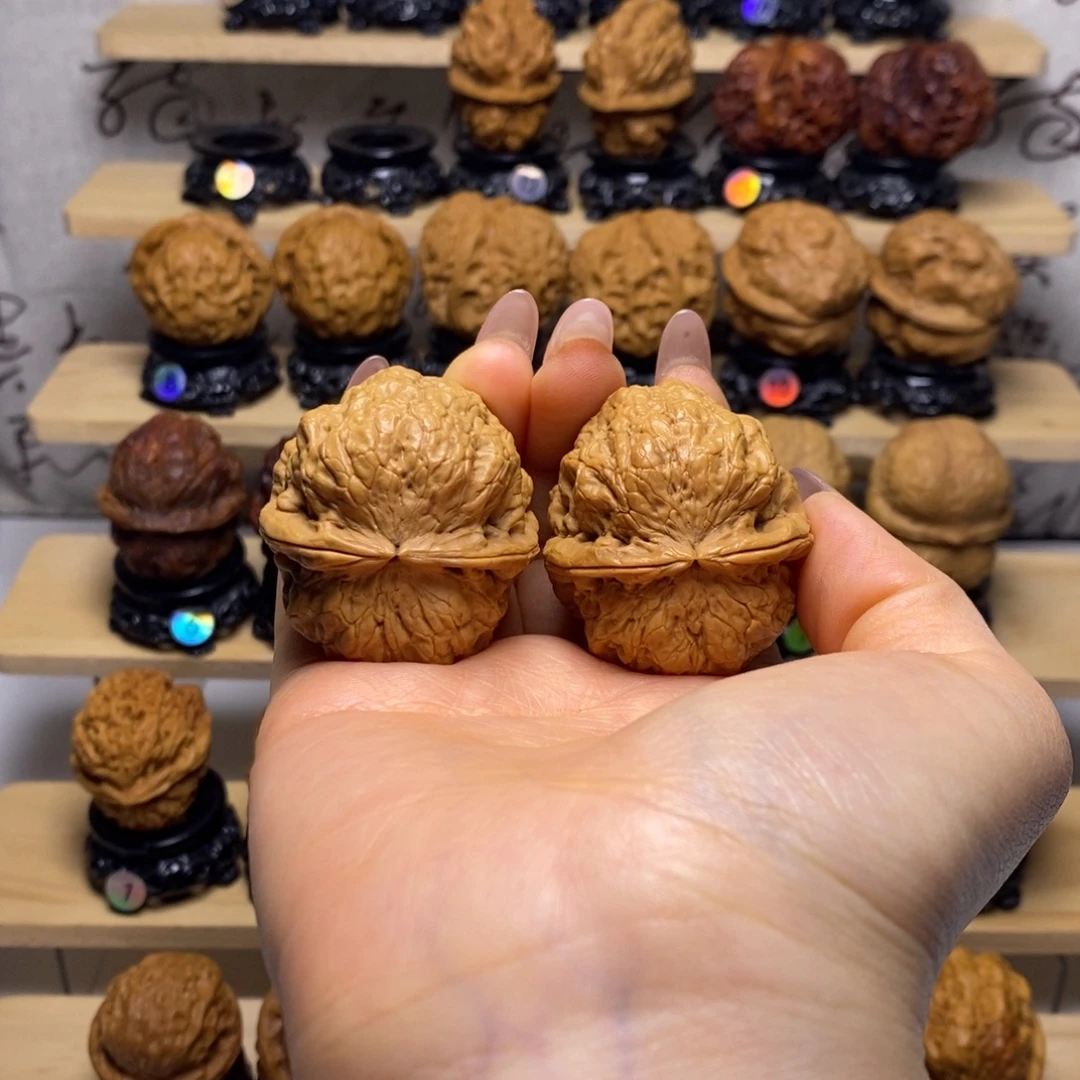 文玩核桃把件帝王蟾y17