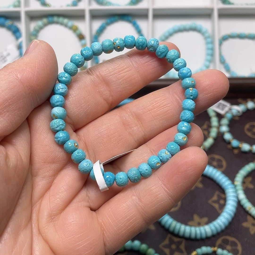 绿松石未镶嵌珠宝奇石010