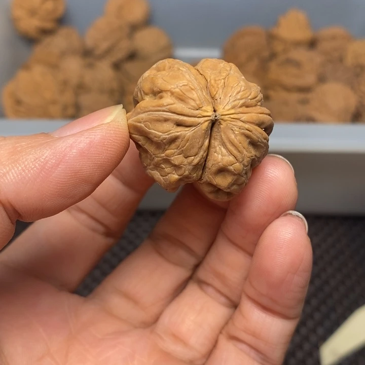 ****人吊坠文玩核桃文玩核桃异形单只
