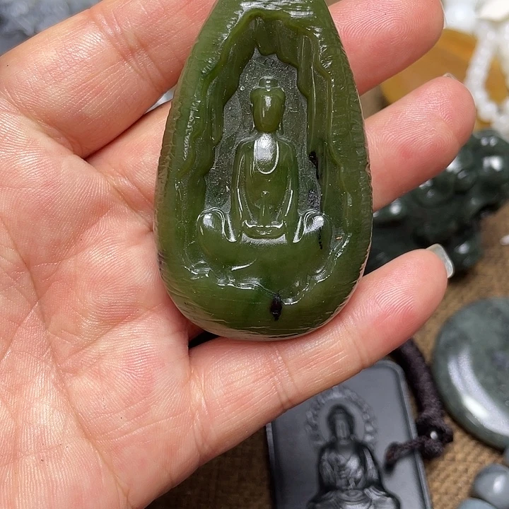 未镶嵌和田玉把件