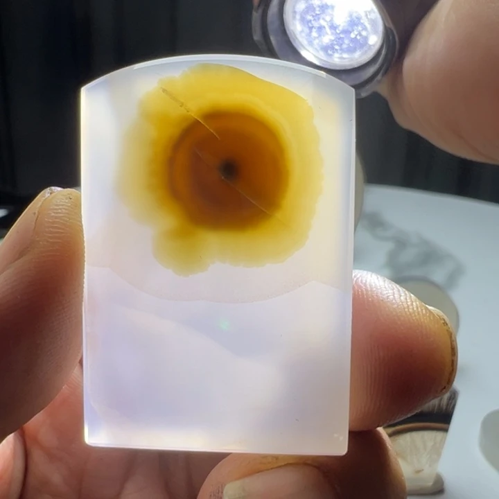 未镶嵌玛瑙/玉髓珠宝奇石