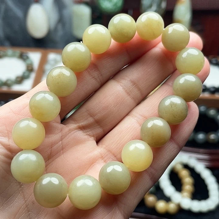 和田玉未镶嵌手串