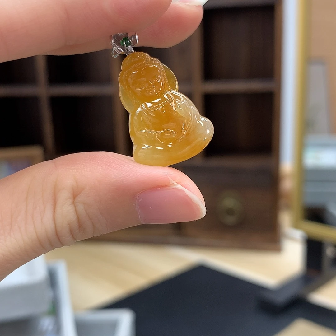 翡翠18K金镶嵌颈饰