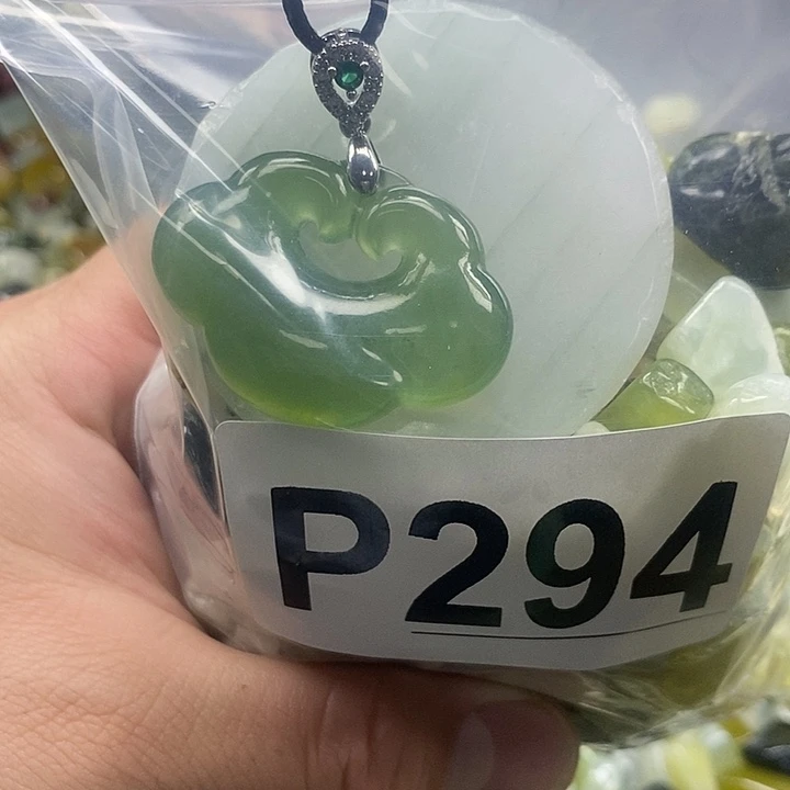 岫玉未镶嵌鱼缸石