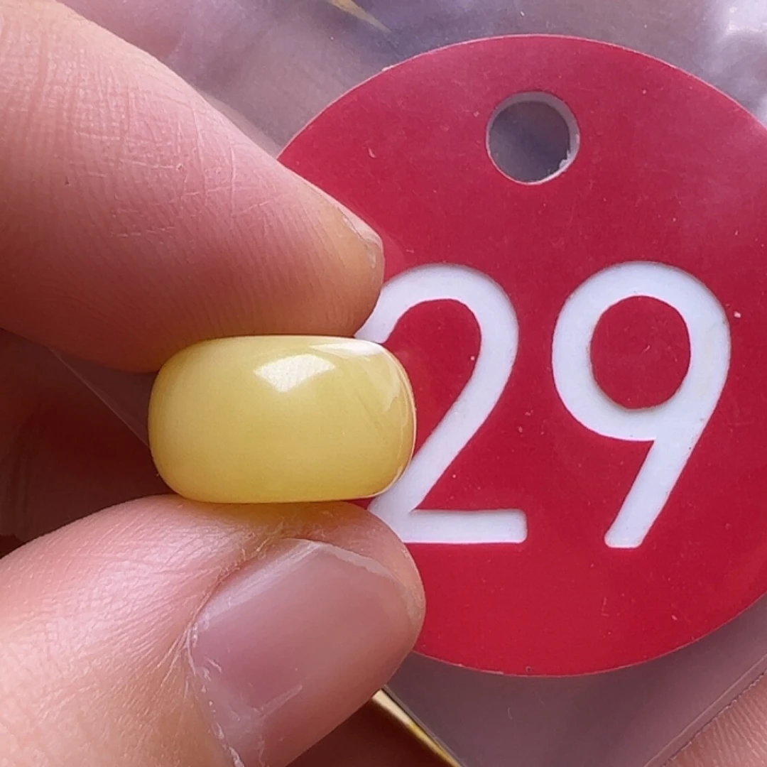 蜜蜡未镶嵌珠宝奇石12.5m m