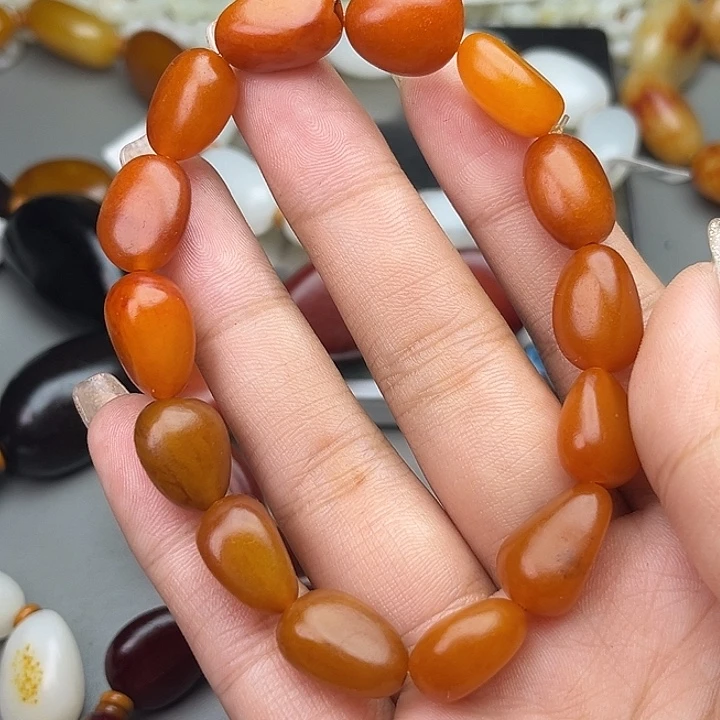 和田玉（糖玉）未镶嵌手链