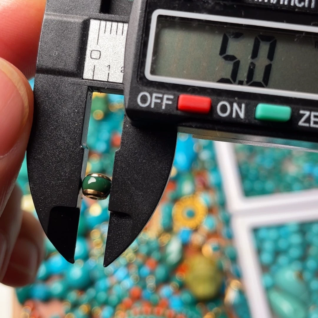 绿松石颈饰18K金镶嵌