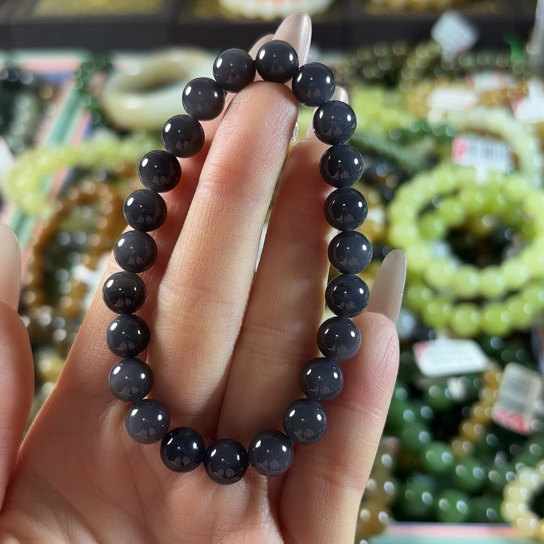 s***s和田玉未镶嵌手链拍二发一。5