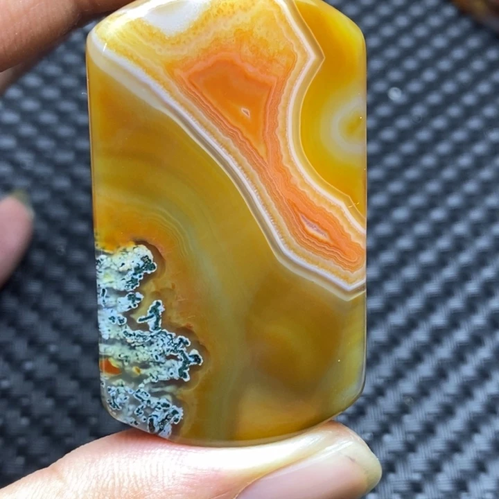 玛瑙/玉髓颈饰未镶嵌九**皋