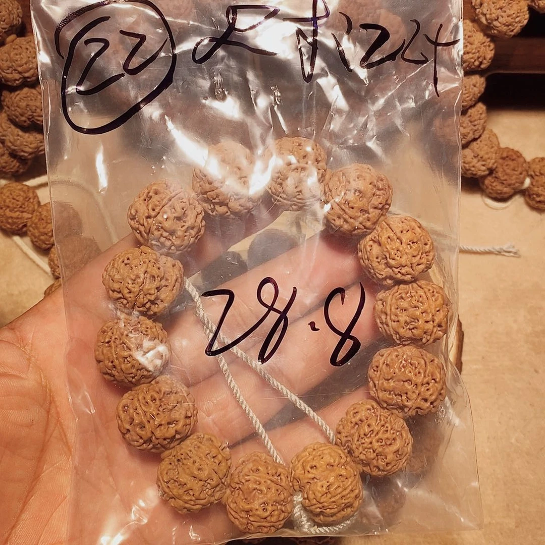 手串金刚菩提?**吧22。