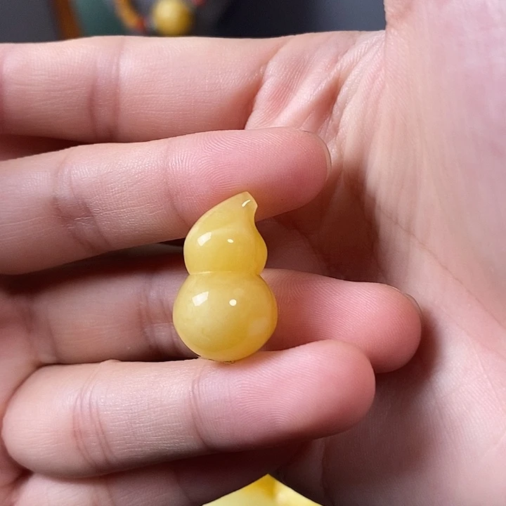 琥珀未镶嵌裸石葫芦