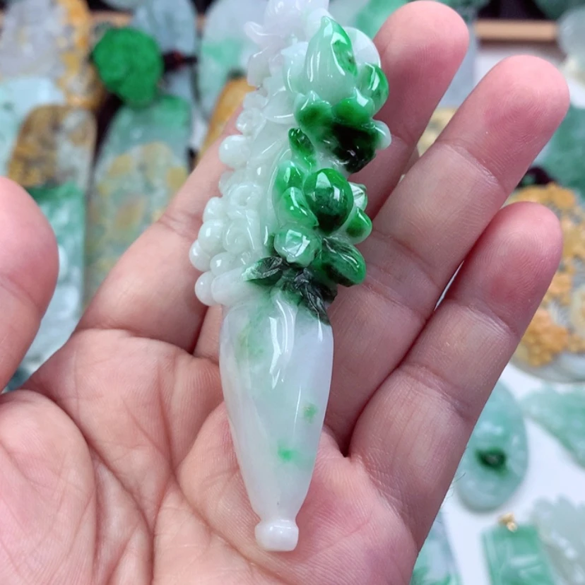 【闪购商品】翡翠未镶嵌吊坠(不含链)