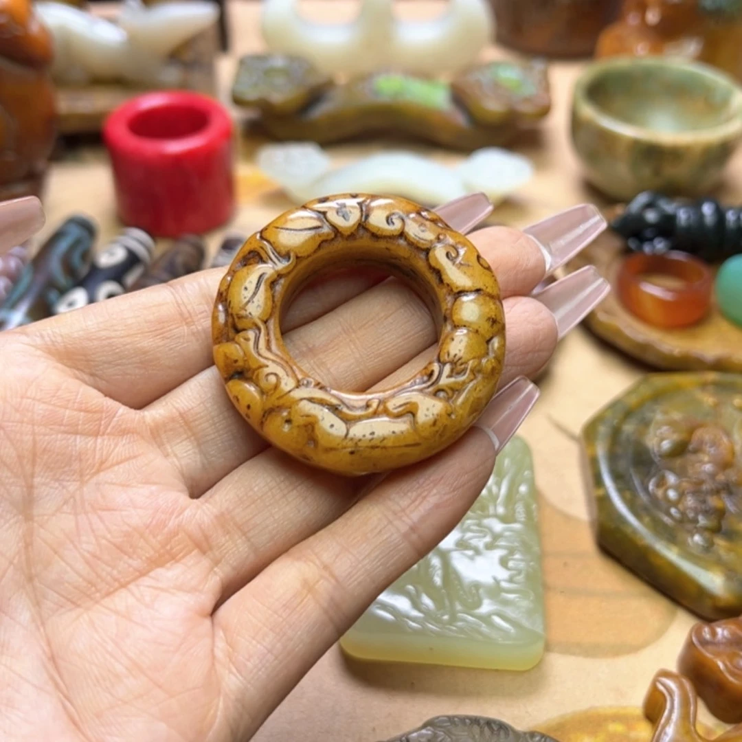 【闪购商品】蛇纹石玉颈饰未镶嵌