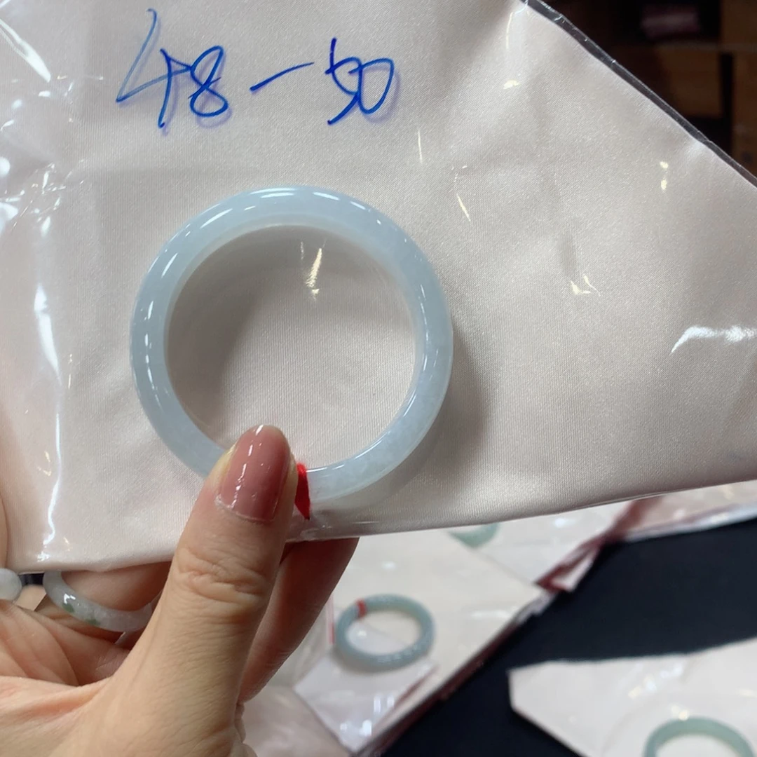 翡翠未镶嵌手镯买断