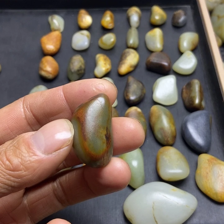 桐***）和田玉（糖玉）未镶嵌珠宝奇石