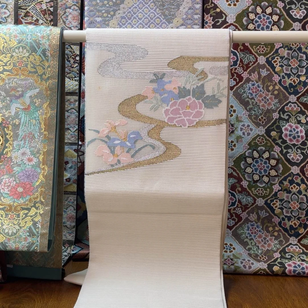 织绣莎罗缂丝柔软