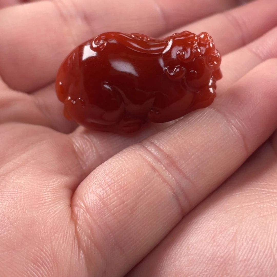 鹰***空南红玛瑙未镶嵌南红吊坠