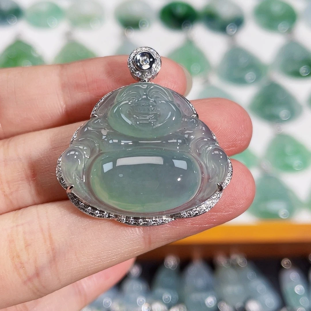 颈饰18K金镶嵌翡翠吊坠