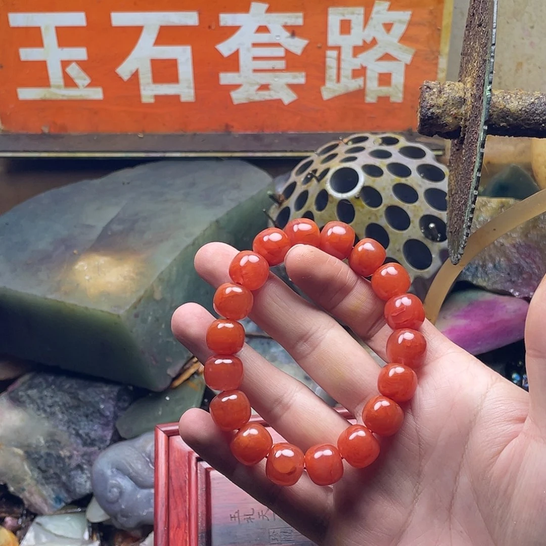 小***训南红玛瑙未镶嵌颈饰