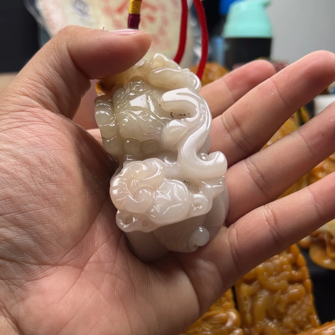 石英质玉（黄龙玉）未镶嵌hly