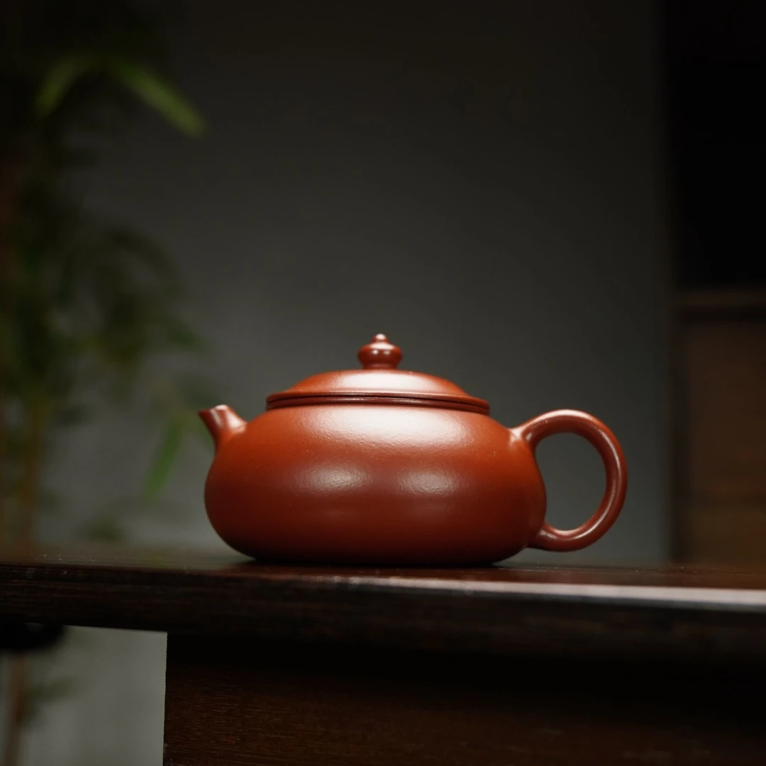 名称：J5388JS朱泥寒江190cc紫砂壶